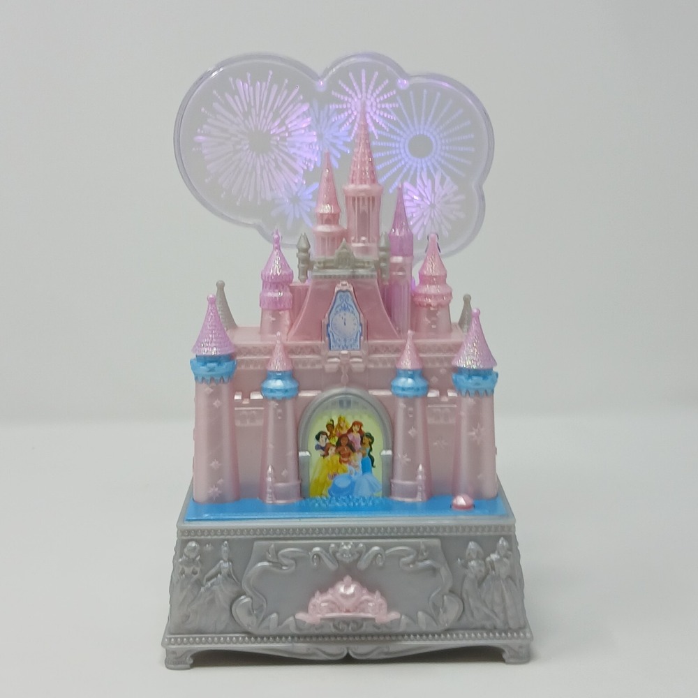 Disney Princess Wishes 100th Celebration Castle Light Up‎ Musical Jewelry Box